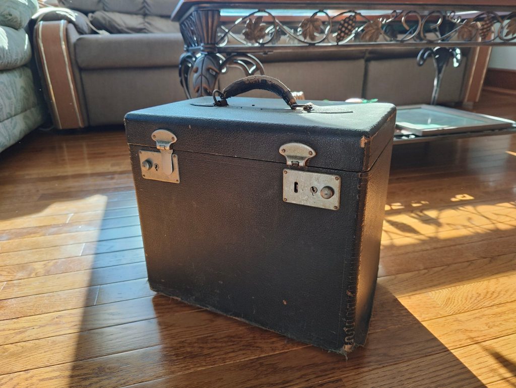 singer featherweight original case