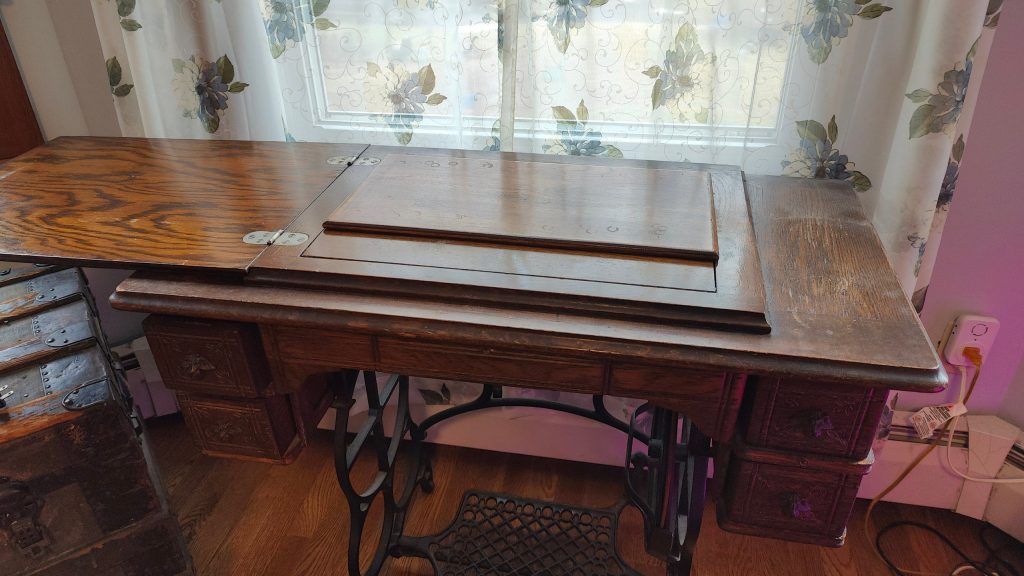 wooden insert for tabletop sewing 