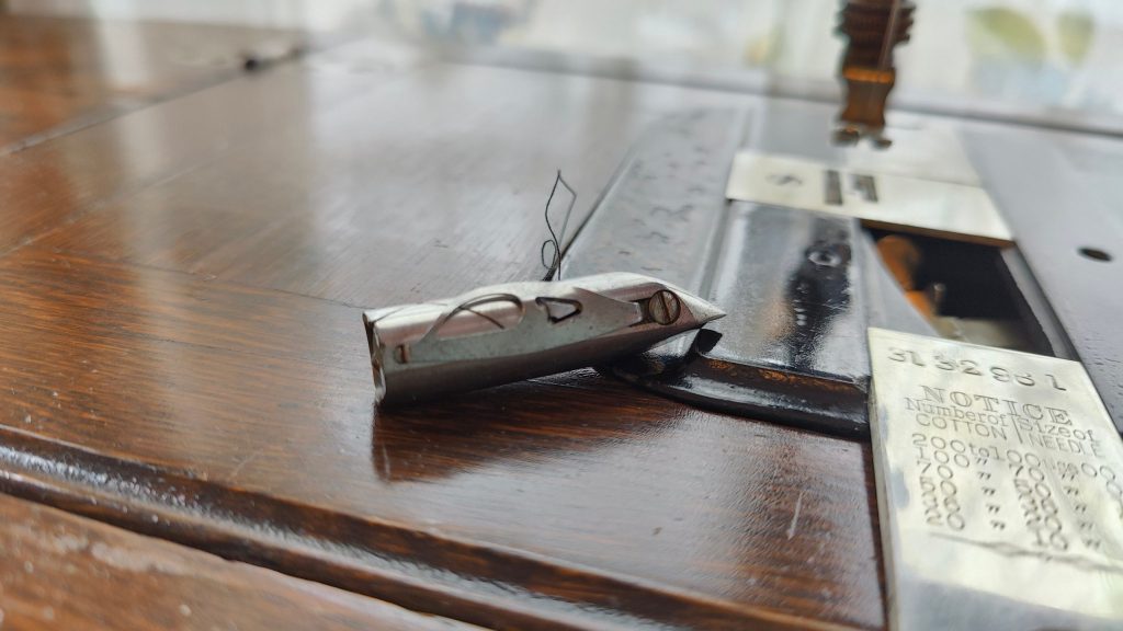 shuttle bobbin case to antique treadle sewing machine